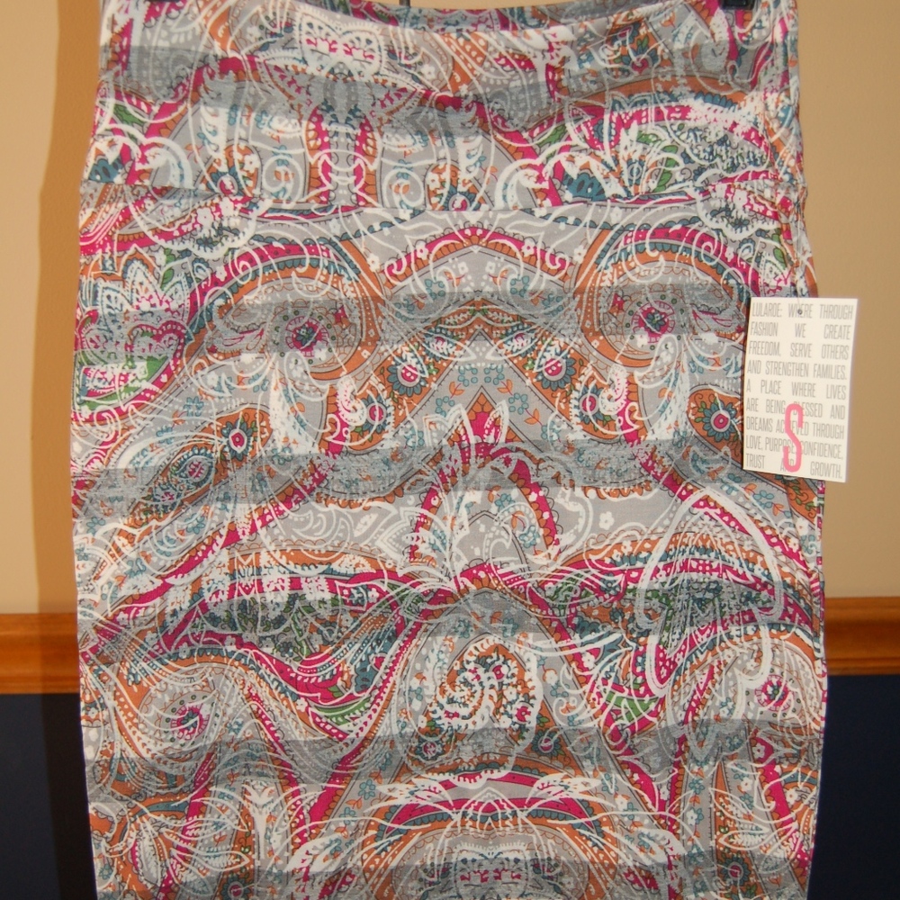 Cassie Lularoe Skirt